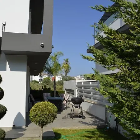 Fleur De Mer In Hi-tech Style Villa Limassol